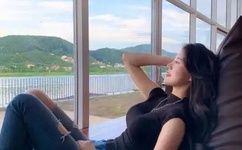 女友小月被教练猛烈进出视小说